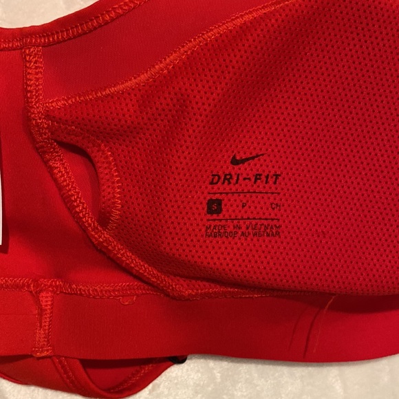 Nike sports bra - Picture 6 of 6